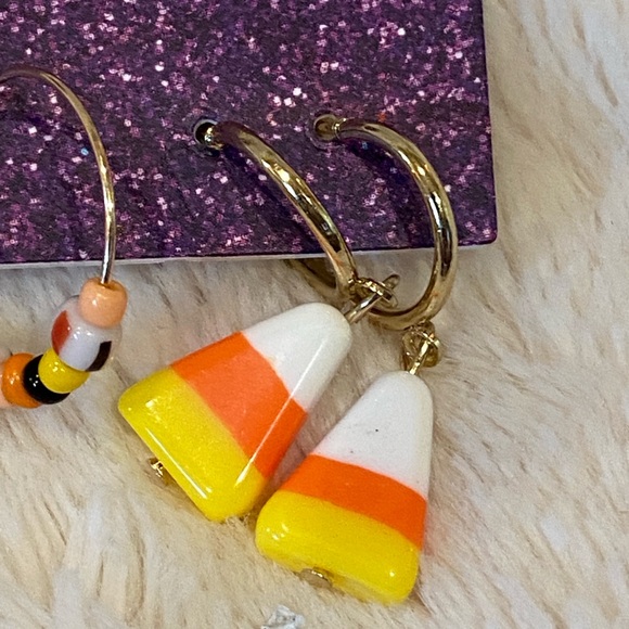 Bundle of Spooky brand Halloween 3-pk Loop Earrings + 4-pk Small Hair Clips NWT - Picture 6 of 7